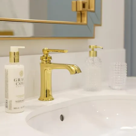 3l Kasprowicza Vip 아파트 *